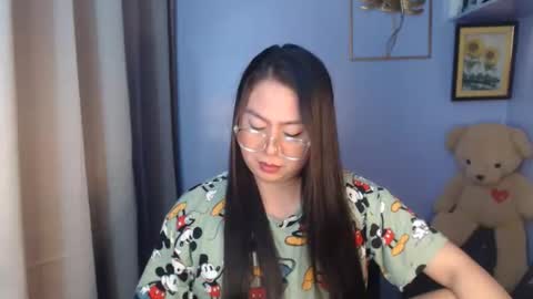 Snapshot of _arah chatting on 05/20/26, 12:17 arah online show from 05/20/26, 12:17