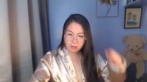 Snapshot of _arah chatting on 05/21/26, 01:12 arah online show from 05/21/26, 01:12