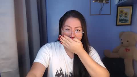 Snapshot of _arah chatting on 05/30/26, 02:41 arah online show from 05/30/26, 02:41
