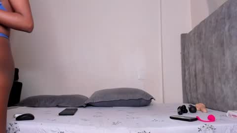 Snapshot of _ariah chatting on 07/13/26, 04:59 Ariah independent model online show from 07/13/26, 04:59