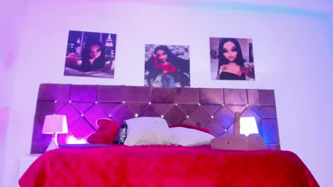 Snapshot of _ariana_lopez_ chatting on 03/08/25, 04:34 Ariana  online show from 03/08/25, 04:34