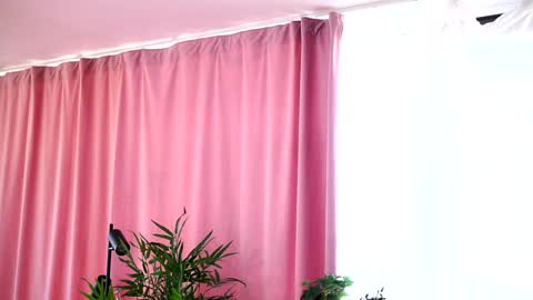 Arielle online show from 01/04/25, 12:05