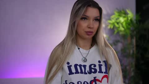 Arielle online show from 04/01/26, 05:30