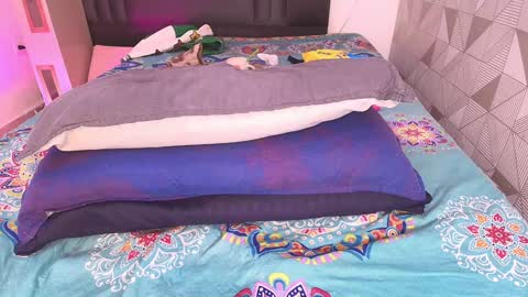 Arlet online show from 12/28/24, 02:53