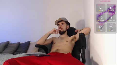 Snapshot of _aronm chatting on 03/26/26, 10:15 AronM online show from 03/26/26, 10:15