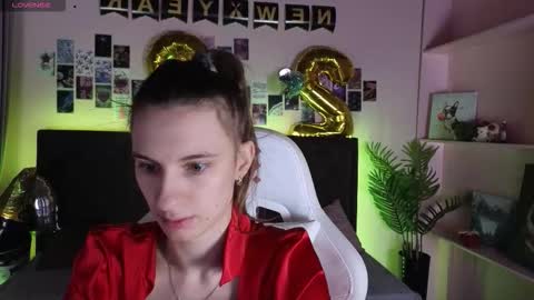 _ash_leyy_ online show from 12/22/25, 01:24