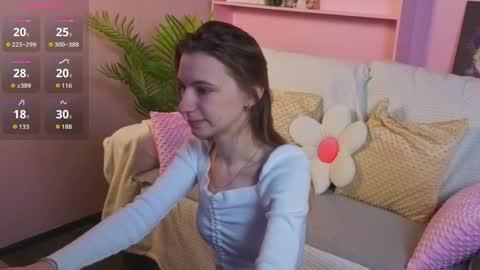 _ash_leyy_ online show from 05/17/26, 01:25