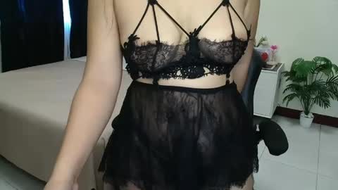 Snapshot of _ashley27 chatting on 09/12/25, 02:55 Angie online show from 09/12/25, 02:55