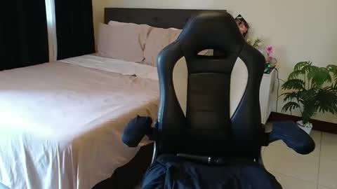 Angie online show from 11/22/25, 03:05