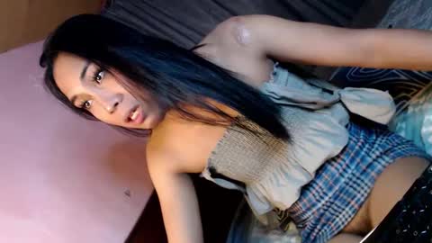 Snapshot of _asiancutie chatting on 01/12/25, 06:49 _asiancutie online show from 01/12/25, 06:49
