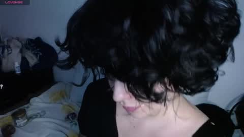 Snapshot of _atenea_golden chatting on 12/20/24, 11:58 atenea online show from 12/20/24, 11:58