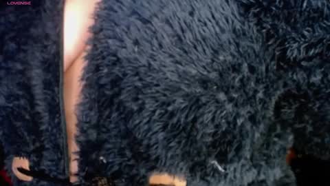 Snapshot of _atenea_golden chatting on 01/21/25, 01:08 atenea online show from 01/21/25, 01:08