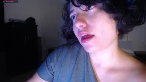 Snapshot of _atenea_golden chatting on 01/24/25, 11:02 atenea online show from 01/24/25, 11:02