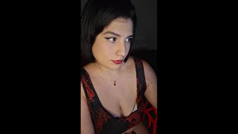 Snapshot of _atenea_golden chatting on 02/22/25, 10:42 atenea online show from 02/22/25, 10:42
