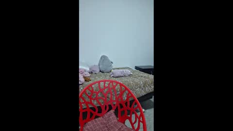 Snapshot of _atenea_golden chatting on 02/27/25, 10:53 atenea online show from 02/27/25, 10:53