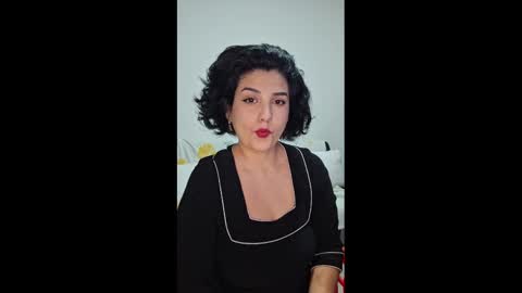 Snapshot of _atenea_golden chatting on 03/07/25, 12:37 atenea online show from 03/07/25, 12:37