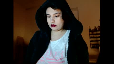 Snapshot of _atenea_golden chatting on 01/19/26, 09:46 atenea online show from 01/19/26, 09:46