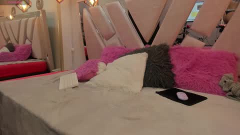 carolina online show from 09/17/25, 12:29