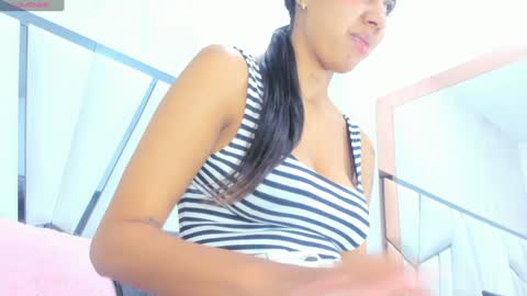 Aura online show from 02/06/25, 03:06