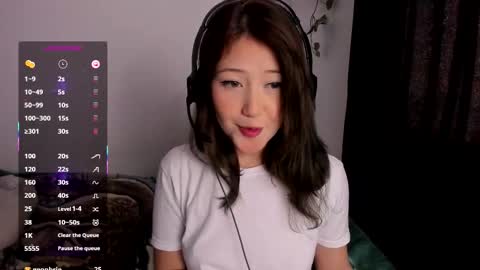 _avril_moore_ online show from 11/20/25, 04:29