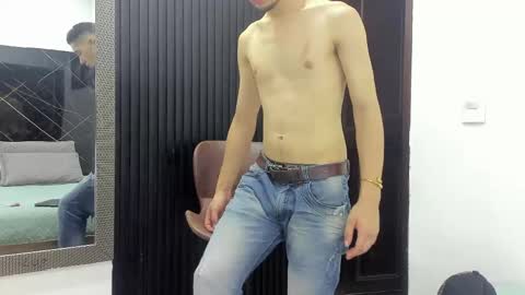 _axel_09 online show from 04/18/26, 04:38