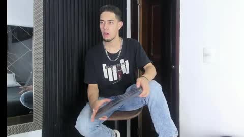 _axel_09 online show from 05/05/26, 03:58
