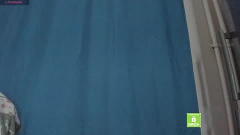 Snapshot of _axolot_ chatting on 02/21/25, 03:01 Olivia online show from 02/21/25, 03:01