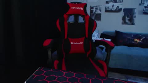 Snapshot of _badkarma_ chatting on 10/02/25, 12:17 Tiffany online show from 10/02/25, 12:17