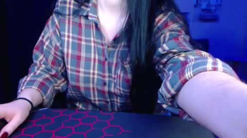 Snapshot of _badkarma_ chatting on 11/24/25, 12:10 Tiffany online show from 11/24/25, 12:10