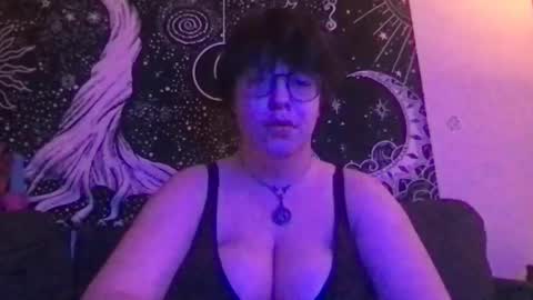 Snapshot of _bandit_b0y chatting on 12/31/24, 01:57 bandit online show from 12/31/24, 01:57