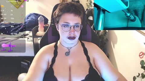 Snapshot of _bandit_b0y chatting on 07/11/26, 04:48 bandit online show from 07/11/26, 04:48
