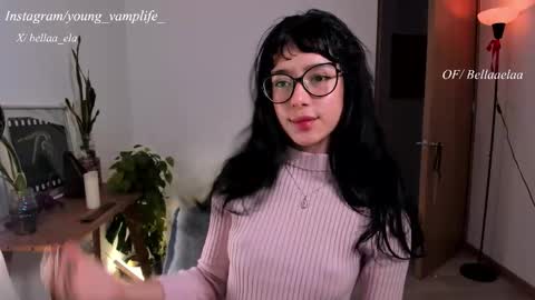 Snapshot of _bellaela chatting on 01/07/26, 03:42 Ella online show from 01/07/26, 03:42