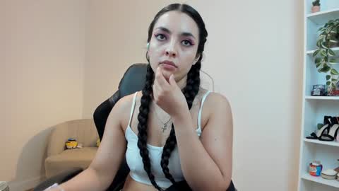 Bella Evans online show from 01/23/25, 11:48