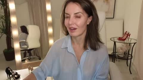 Beylly online show from 03/11/25, 01:26