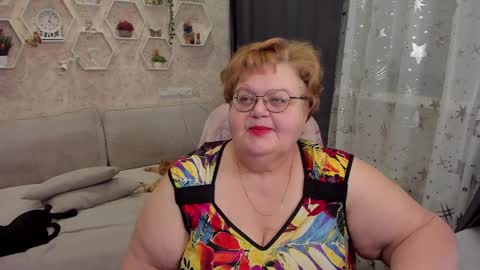 Snapshot of _big_beautiful_love_ chatting on 03/06/25, 08:37 Louise  ONLY IN PVT  Masturbation with dildo and cum  Naked  Show and play with pussy  Blow job  Hand job  ONLY IN PVT  online show from 03/06/25, 08:37