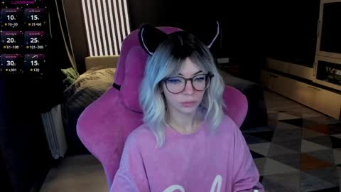 Olivia Subscribe to my Fansly -   online show from 04/09/26, 11:04