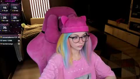 Snapshot of _black_fox__ chatting on 08/05/26, 11:17 Olivia Subscribe to my Fansly - online show from 08/05/26, 11:17