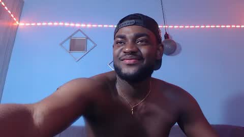 Snapshot of _black_stallion chatting on 07/07/26, 06:47 Andrew online show from 07/07/26, 06:47