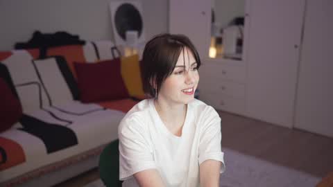 Lili online show from 01/20/25, 09:11