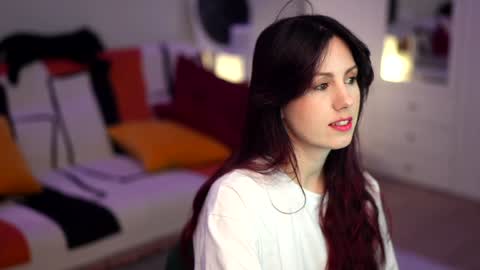 Snapshot of _blackbee_ chatting on 12/22/25, 05:59 Lili online show from 12/22/25, 05:59