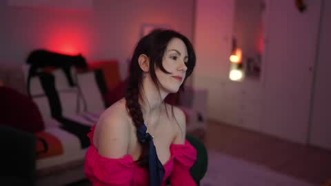 Snapshot of _blackbee_ chatting on 03/24/26, 08:19 Lili online show from 03/24/26, 08:19