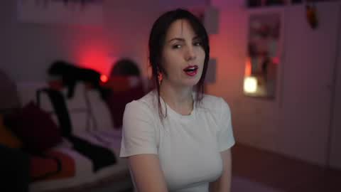 Snapshot of _blackbee_ chatting on 04/04/26, 08:12 Lili online show from 04/04/26, 08:12