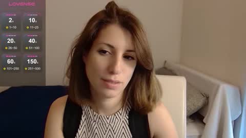 Snapshot of _blackpearl chatting on 11/14/25, 10:58 Laura online show from 11/14/25, 10:58