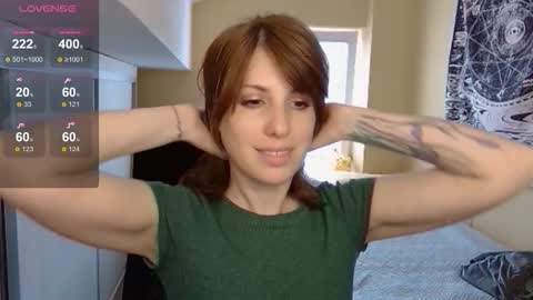 Snapshot of _blackpearl chatting on 03/26/26, 11:27 Laura online show from 03/26/26, 11:27