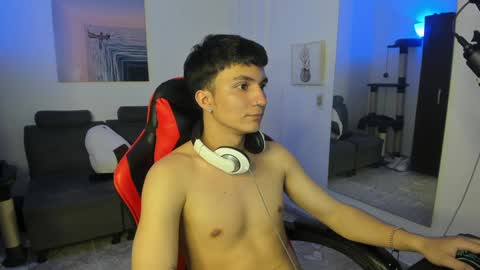 Snapshot of _blakee chatting on 01/02/25, 01:38 B L A K E online show from 01/02/25, 01:38