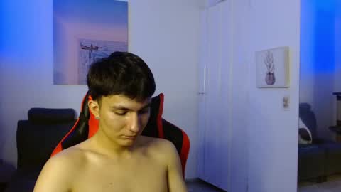 Snapshot of _blakee chatting on 01/27/25, 12:43 B L A K E online show from 01/27/25, 12:43