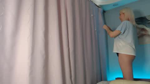 Elizabeth online show from 12/17/24, 08:45