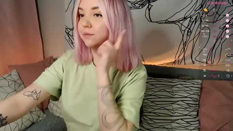 Elizabeth online show from 03/04/25, 09:11