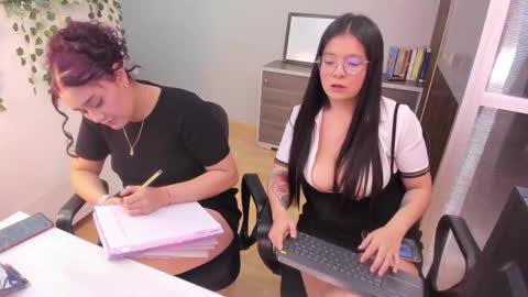    Brenda online show from 10/17/25, 07:05