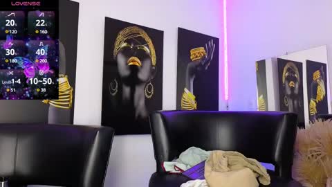 Snapshot of _brenna_hanson_ chatting on 03/06/25, 03:02 Brenna online show from 03/06/25, 03:02